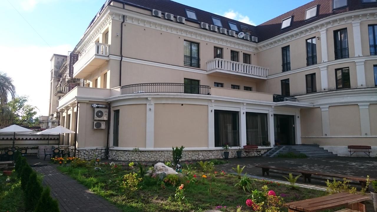 Spa Hotel Karakas Sukhumi Esterno foto