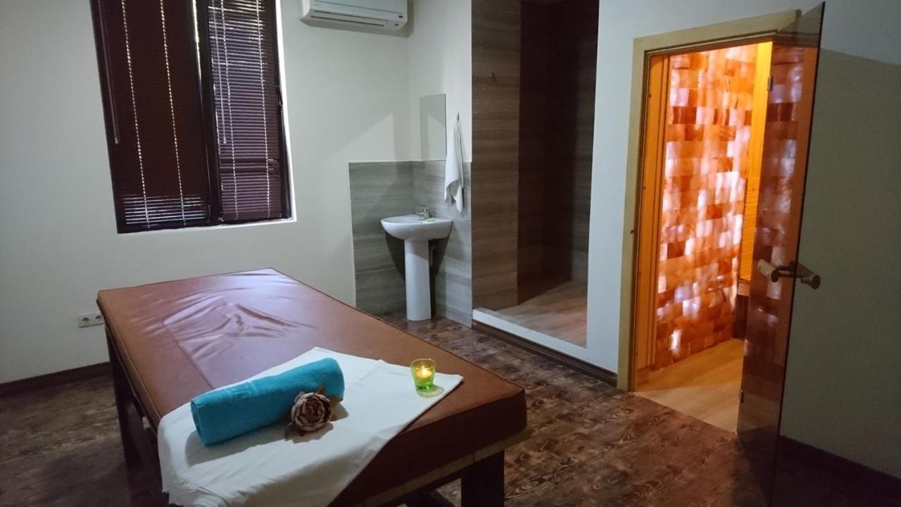 Spa Hotel Karakas Sukhumi Esterno foto