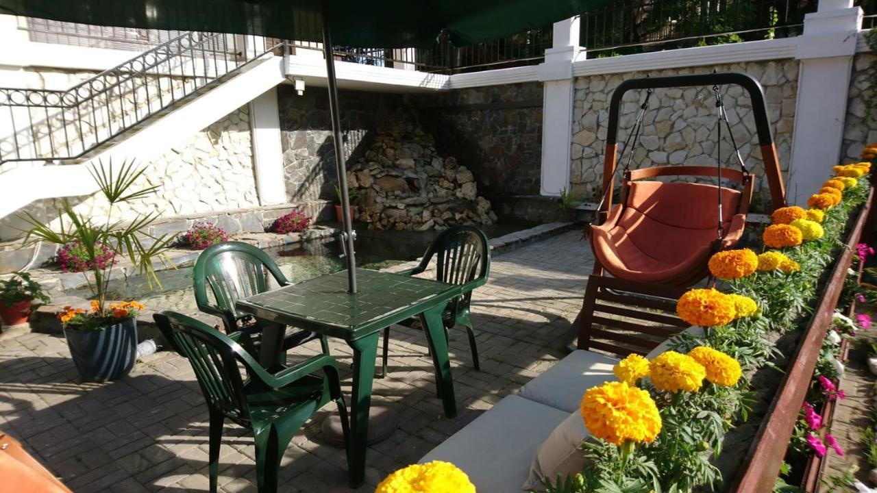 Spa Hotel Karakas Sukhumi Esterno foto